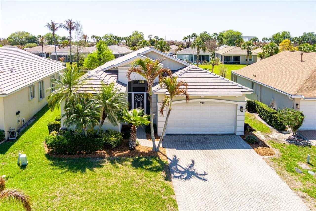 399 SW Lake Forest Way, Port Saint Lucie, FL 34986 Photo