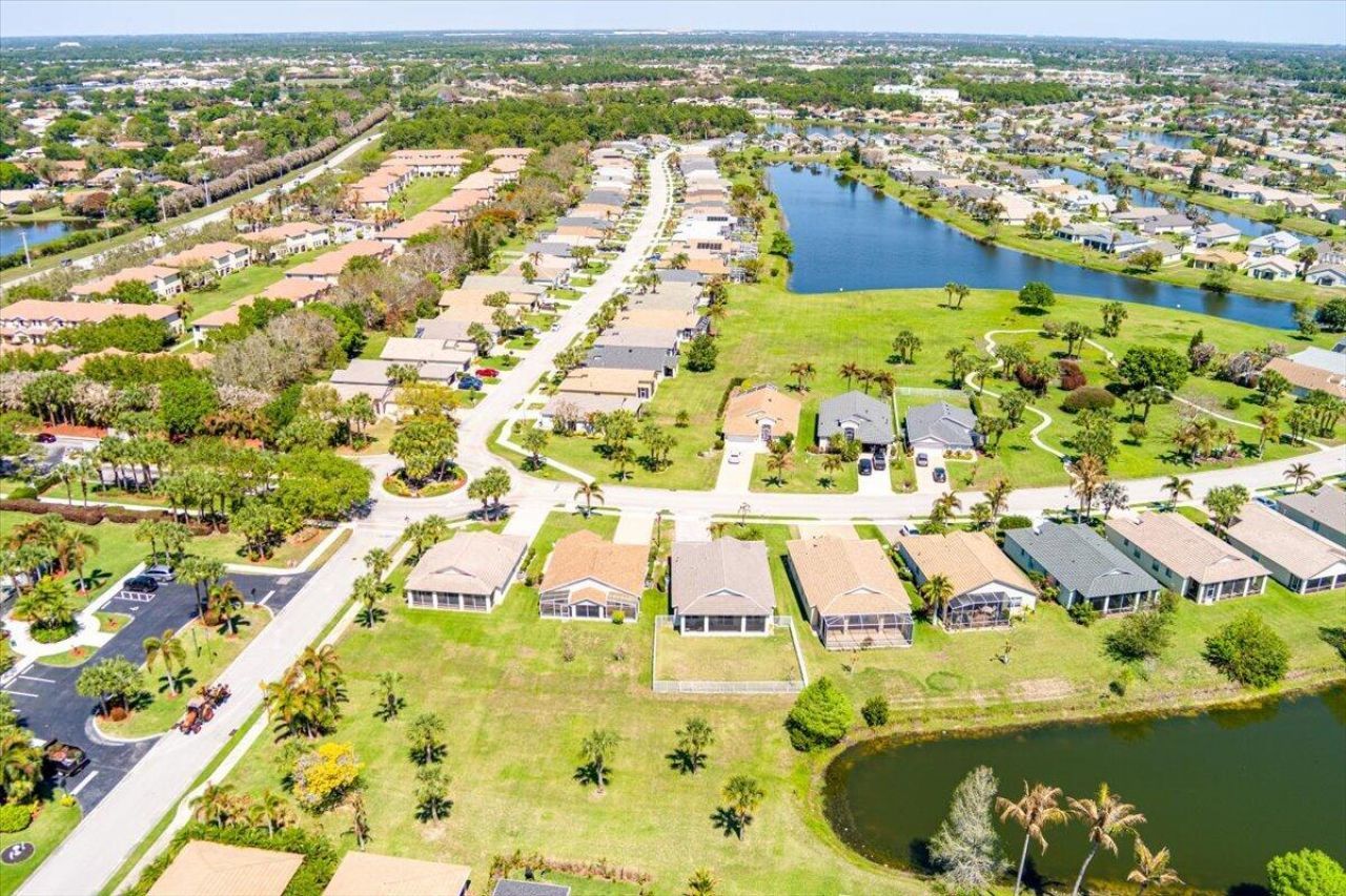 399 SW Lake Forest Way, Port Saint Lucie, FL 34986 Photo