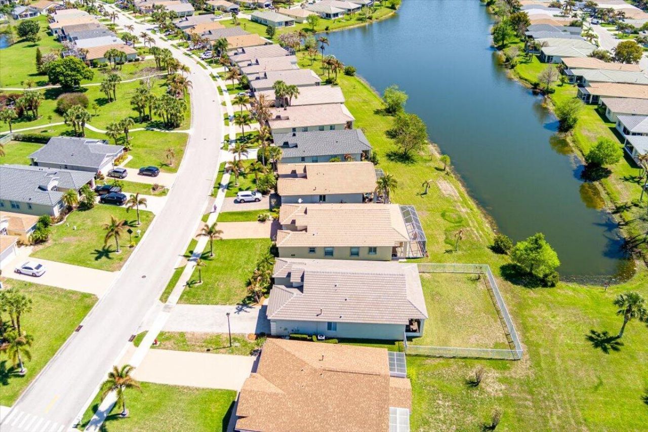 399 SW Lake Forest Way, Port Saint Lucie, FL 34986 Photo