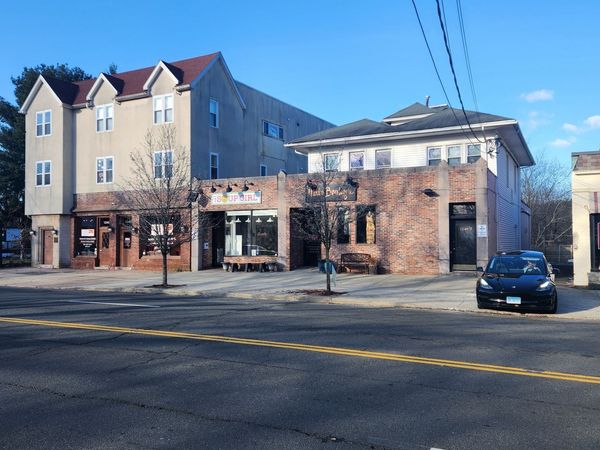 1242 Whitney, Hamden, CT 06517