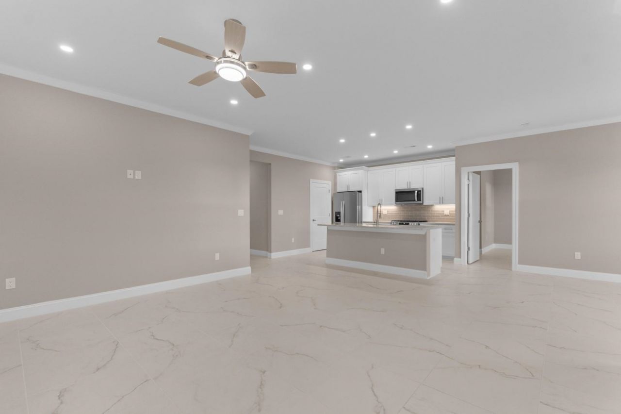 600 Table Rock Court  Photo 8