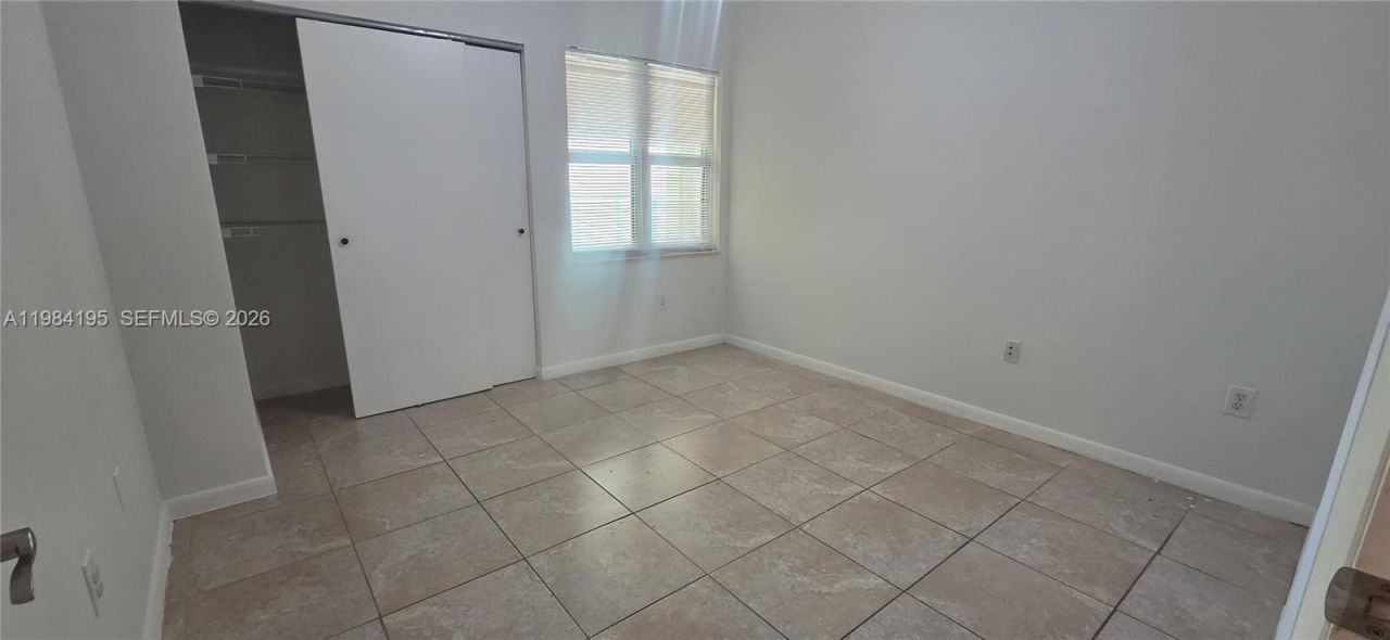 3330 NE 190th St, Unit 1018, Aventura, FL 33180 Photo