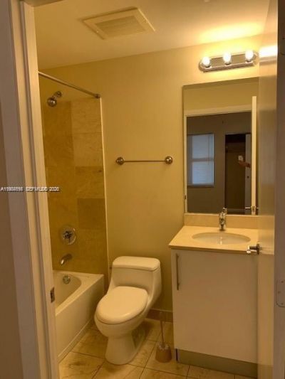 3330 NE 190th St, Unit 1018, Aventura, FL 33180 Photo