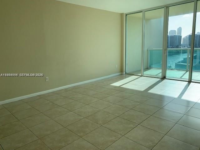 3330 NE 190th St , Unit 1018, Aventura, FL 33180 Photo