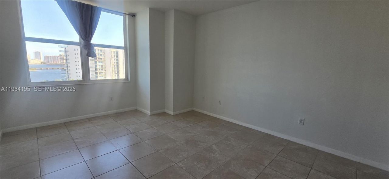 3330 NE 190th St, Unit 1018, Aventura, FL 33180 Photo