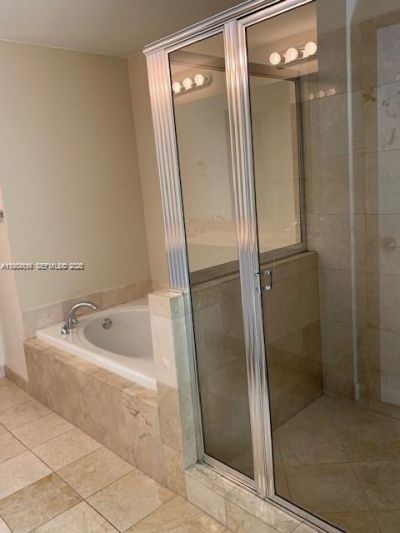 3330 NE 190th St, Unit 1018, Aventura, FL 33180 Photo