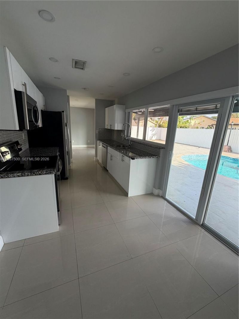 14932 SW 65th Ter, Miami, FL 33193 Photo