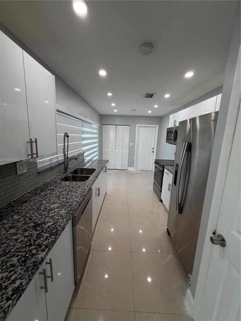 14932 SW 65th Ter, Miami, FL 33193 Photo