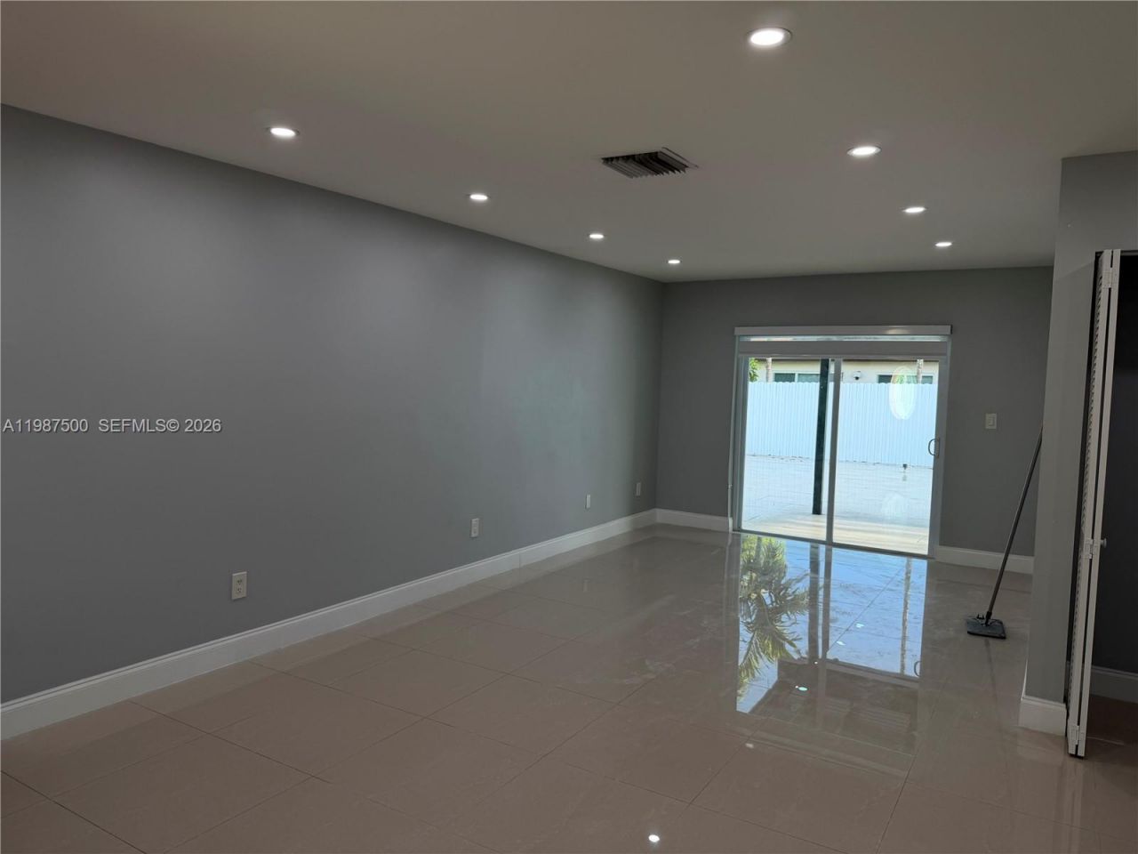 14932 SW 65th Ter, Miami, FL 33193 Photo