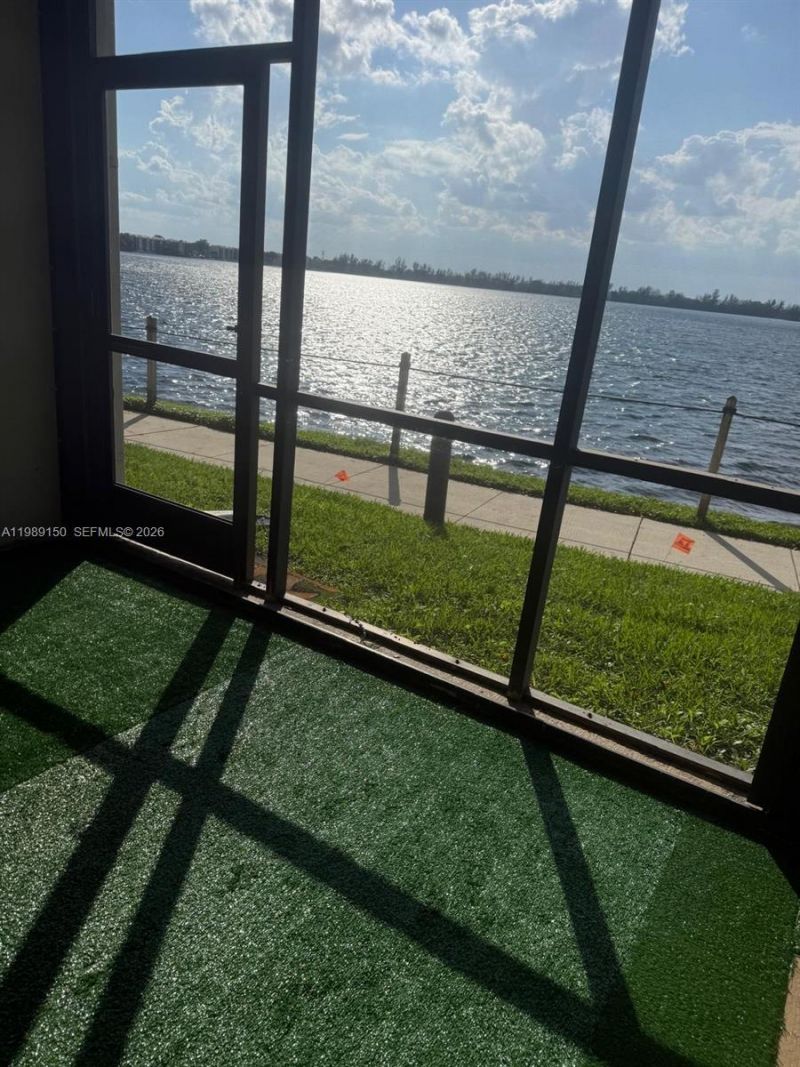 109 Lake Emerald Dr, Unit 102, Oakland Park, FL 33309 Photo