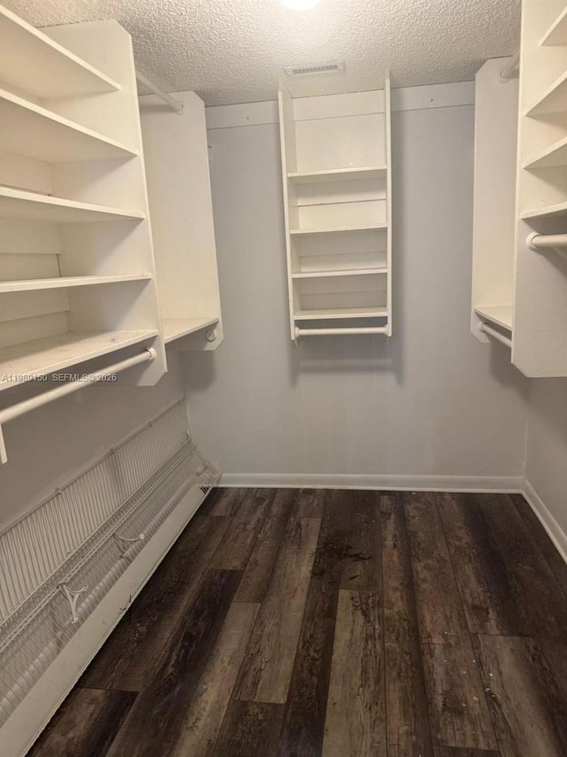 109 Lake Emerald Dr, Unit 102, Oakland Park, FL 33309 Photo