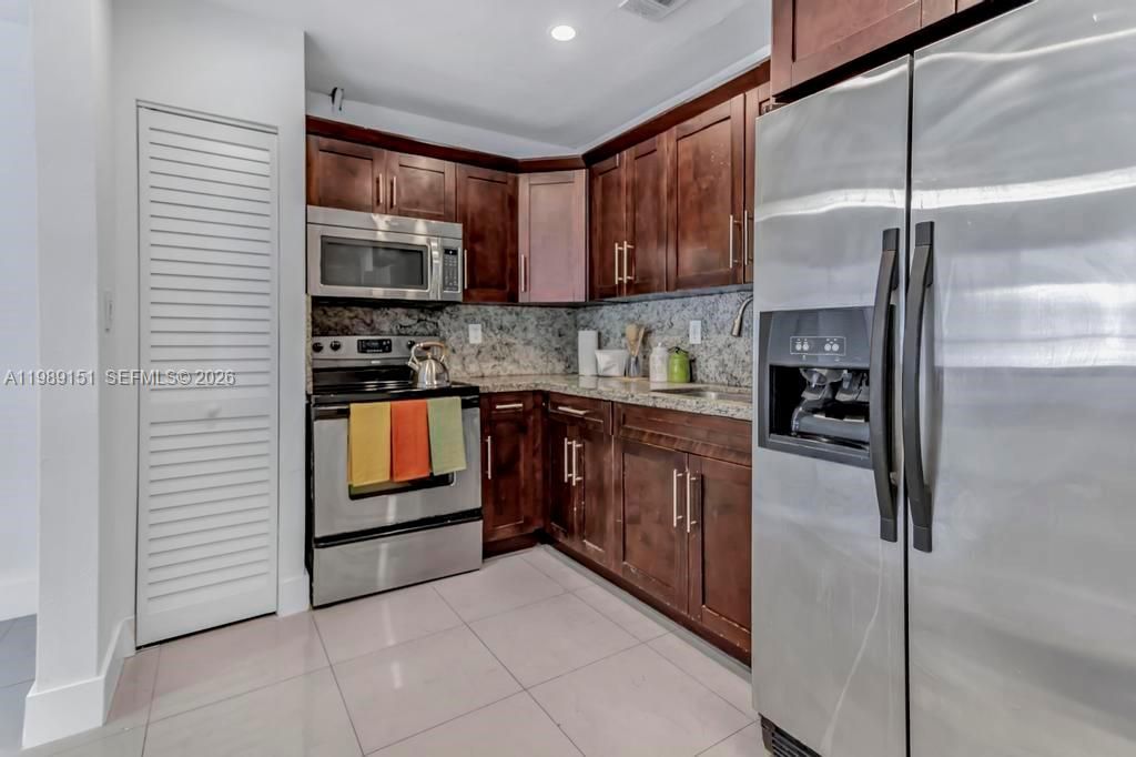 2714 NW 13th St , Fort Lauderdale, FL 33311 Photo