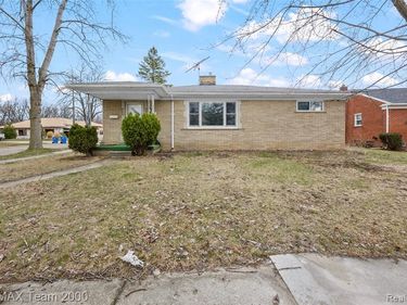 7638 N Gulley Road, Dearborn Heights, MI 48127