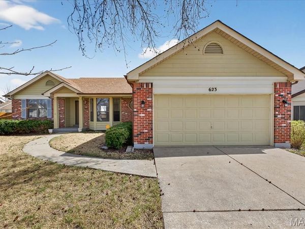 623 Bugle Run Drive, Florissant, MO 63034