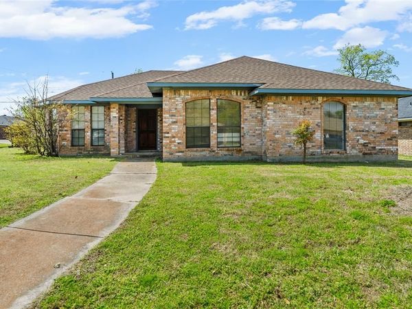 3501 Canton Street, Greenville, TX 75402