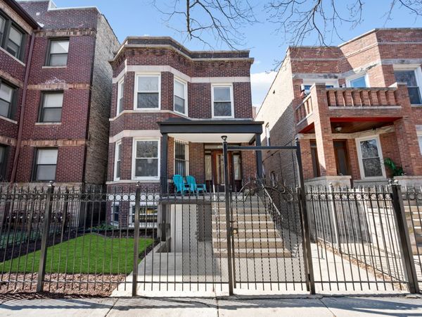 4704 N Troy Street, Chicago, IL 60625
