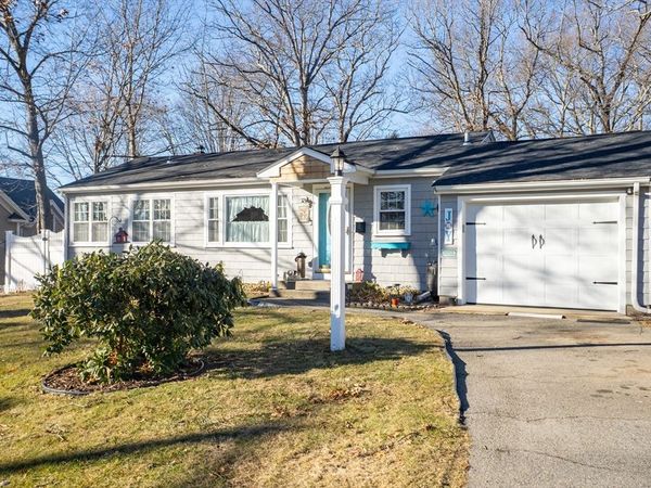 32 Broad Street, Plainville, MA 02762