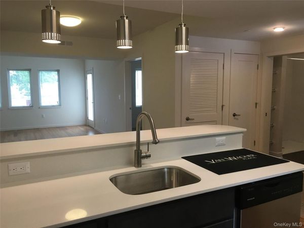 3 Seitz Terrace , Unit H10, Poughkeepsie, NY 12603