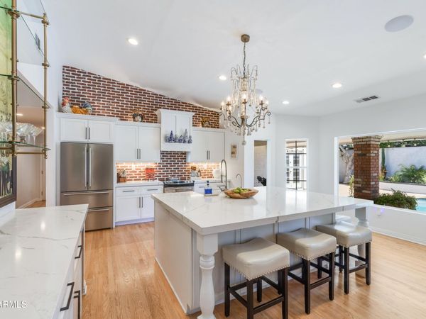 4833 N 38TH Street, Phoenix, AZ 85018