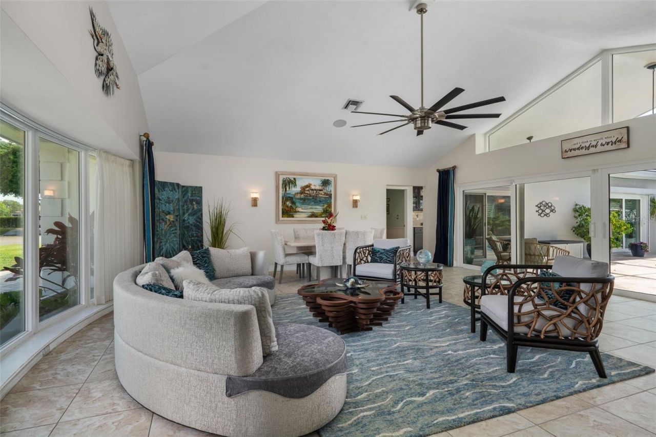 4928 61st Avenue S, Saint Petersburg, FL 33715 Photo