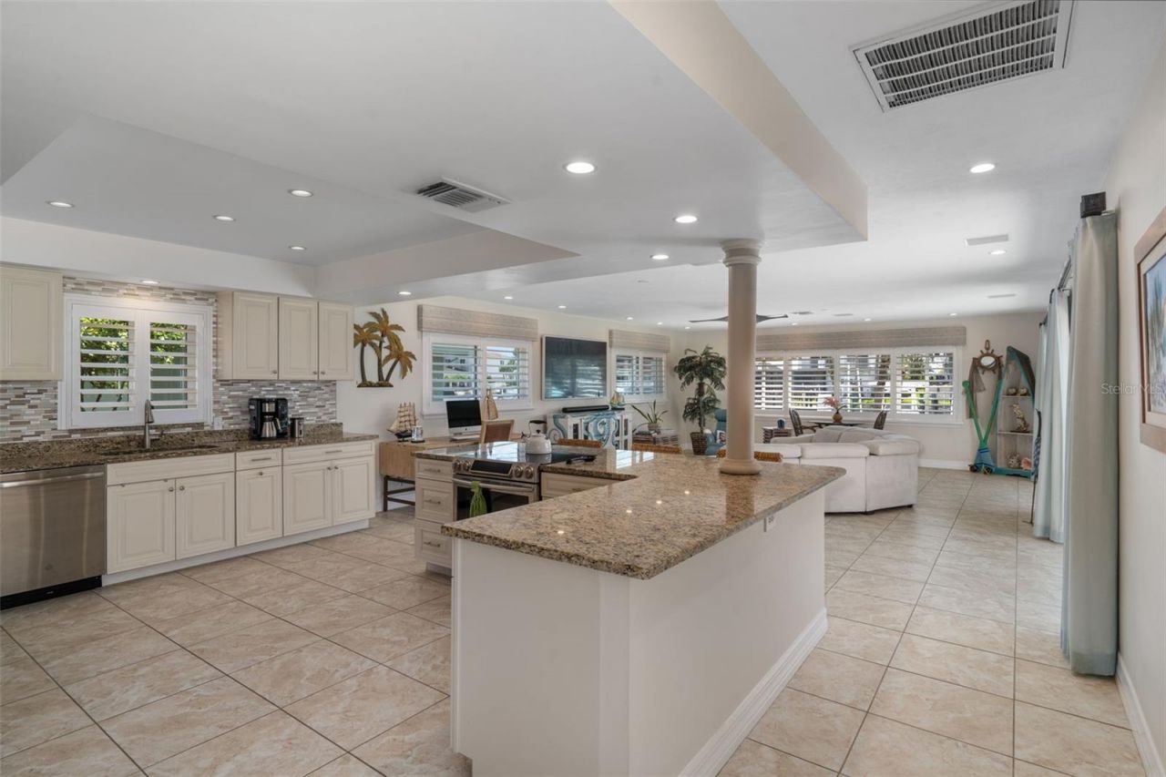 4928 61st Avenue S, Saint Petersburg, FL 33715 Photo