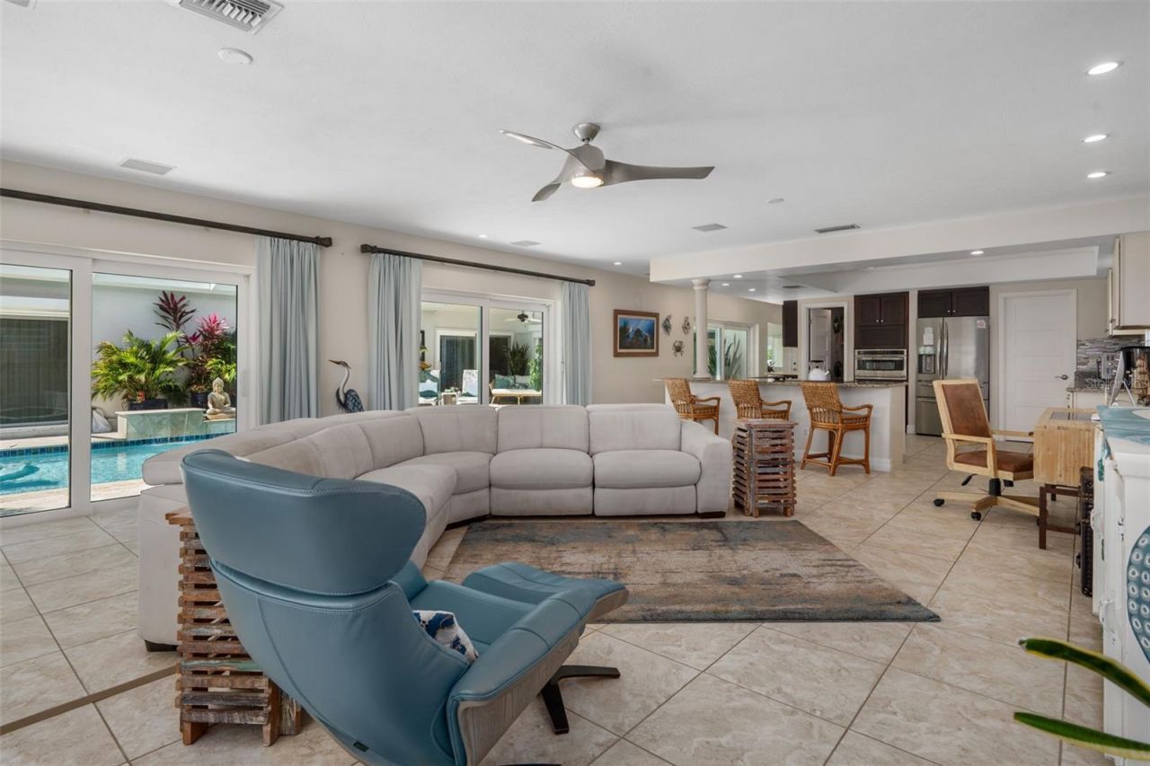 4928 61st Avenue S, Saint Petersburg, FL 33715 Photo