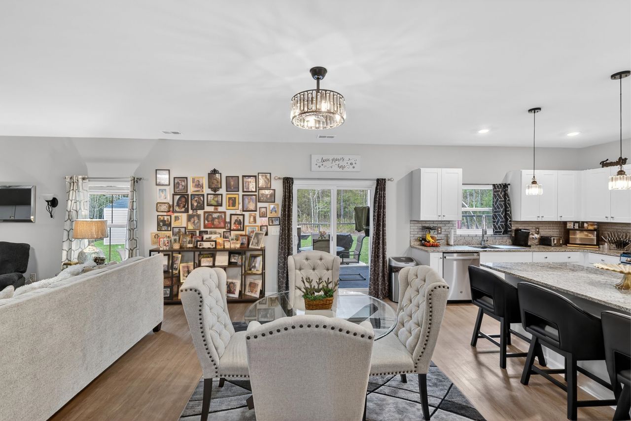 343 Fennec Loop Photo 11