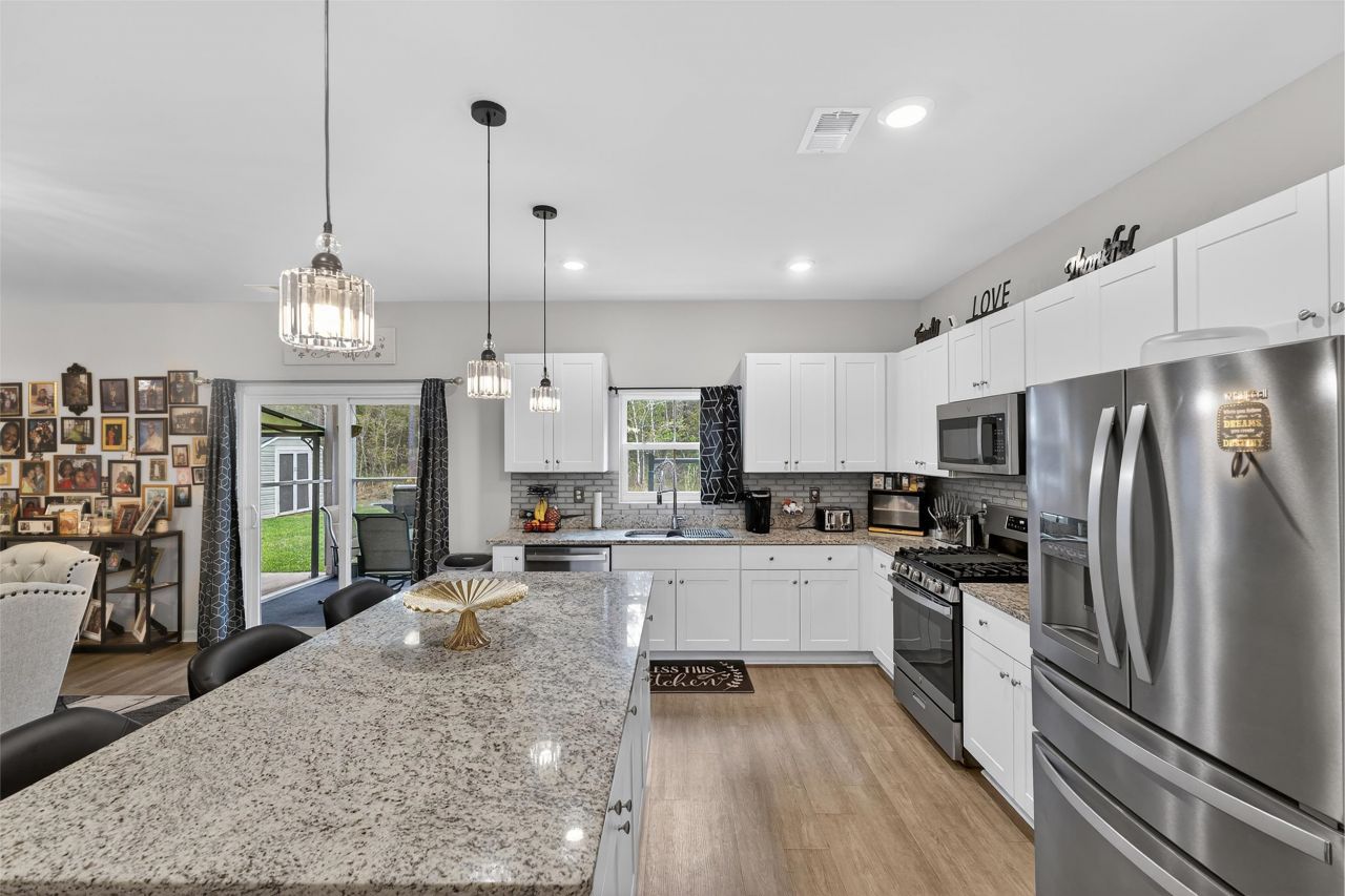 343 Fennec Loop Photo 16