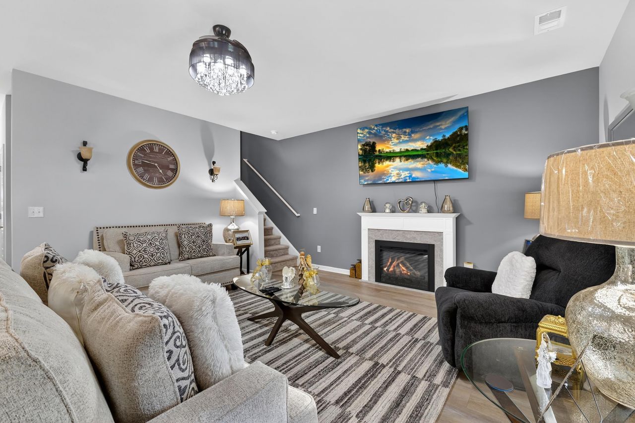 343 Fennec Loop Photo 5