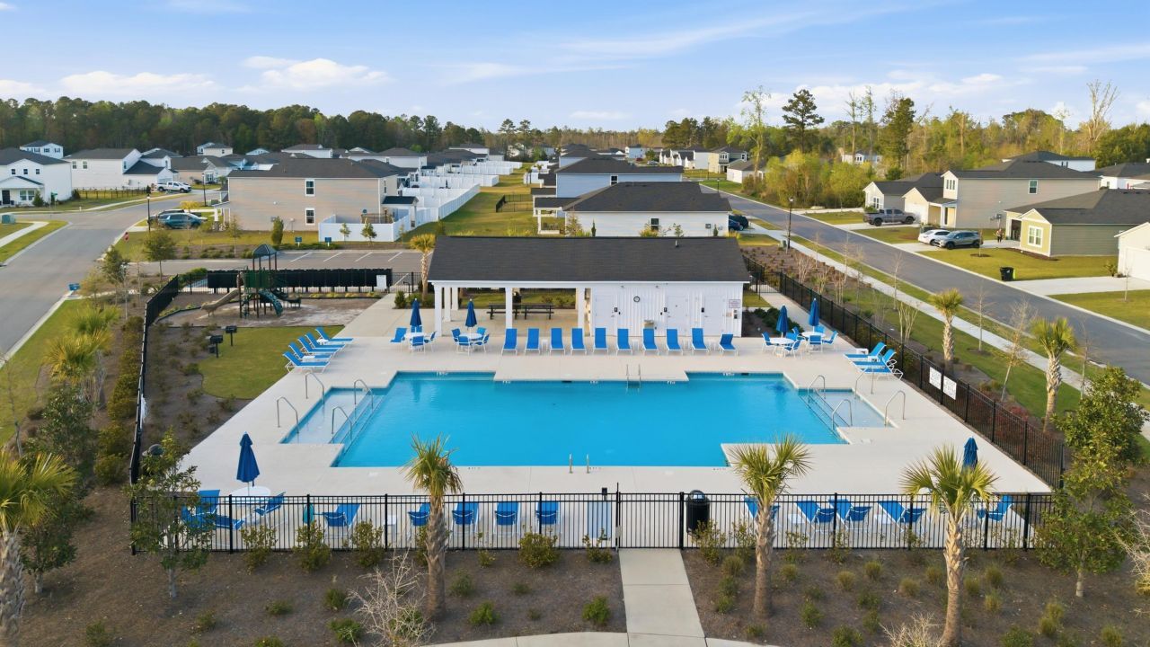 343 Fennec Loop Photo 56