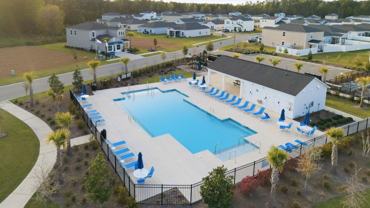 343 Fennec Loop Photo 57