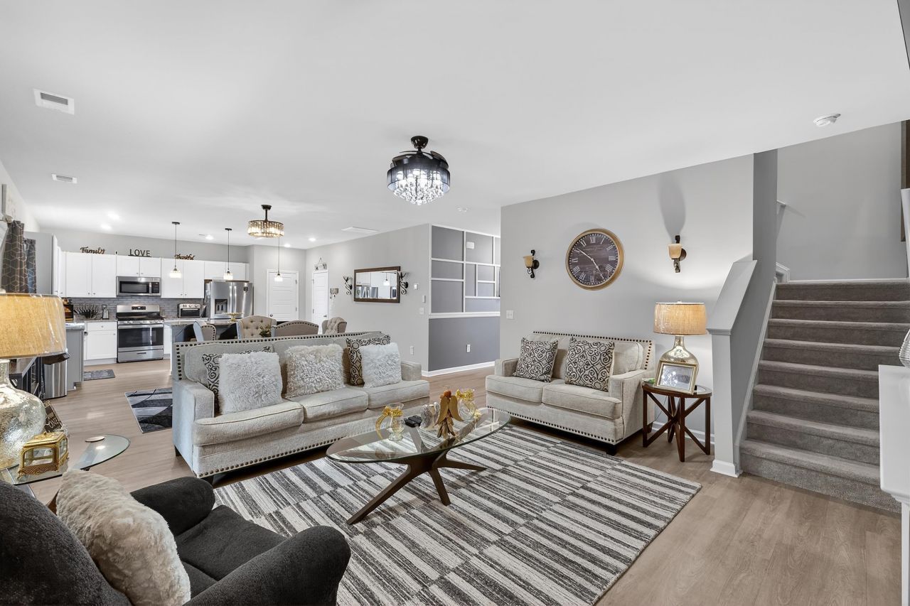 343 Fennec Loop Photo 9