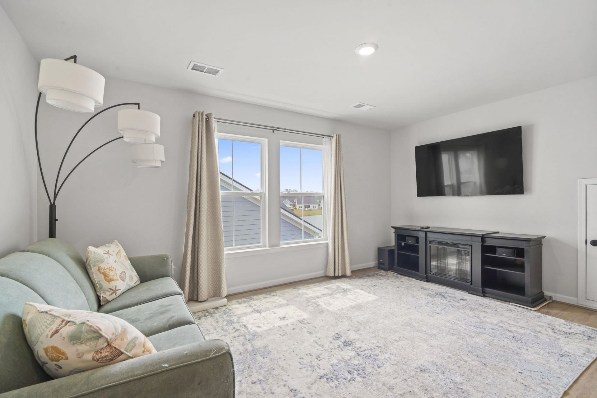 5872 Whitebark Dr. Photo 30