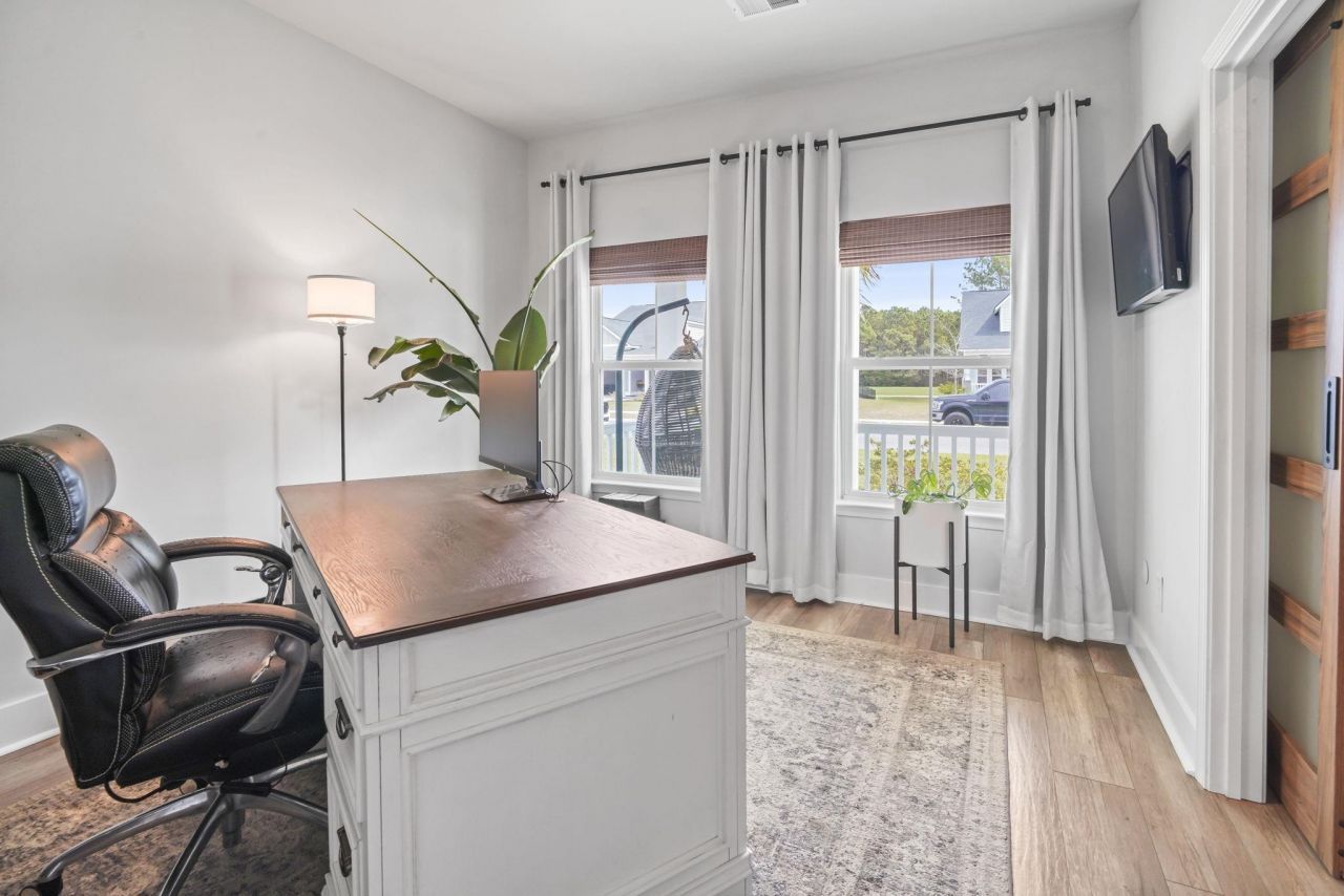 5872 Whitebark Dr. Photo 7