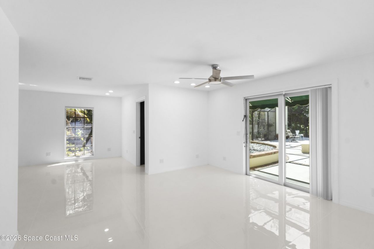 6235 4th Street, Vero Beach, FL 32968 Photo