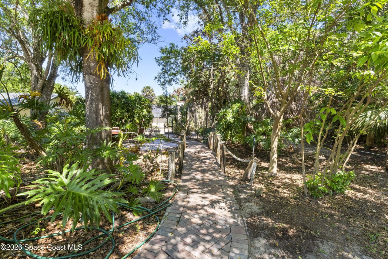 6235 4th Street, Vero Beach, FL 32968 Photo