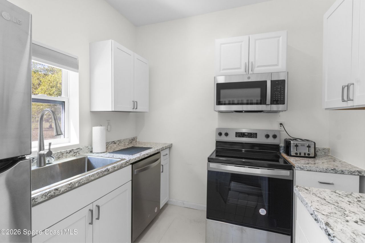 6235 4th Street, Vero Beach, FL 32968 Photo