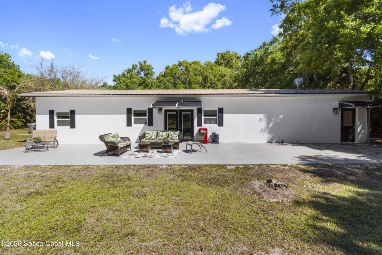 6235 4th Street, Vero Beach, FL 32968 Photo