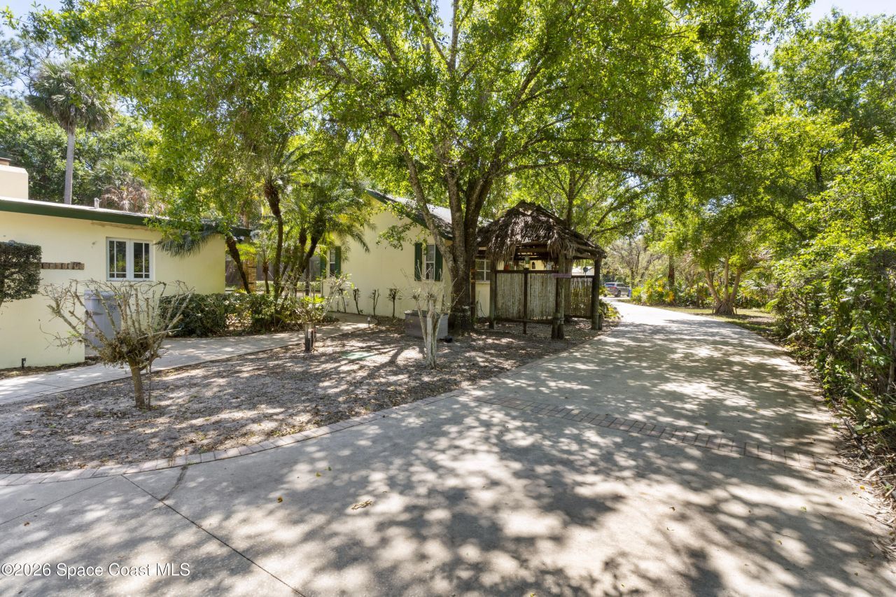 6235 4th Street, Vero Beach, FL 32968 Photo