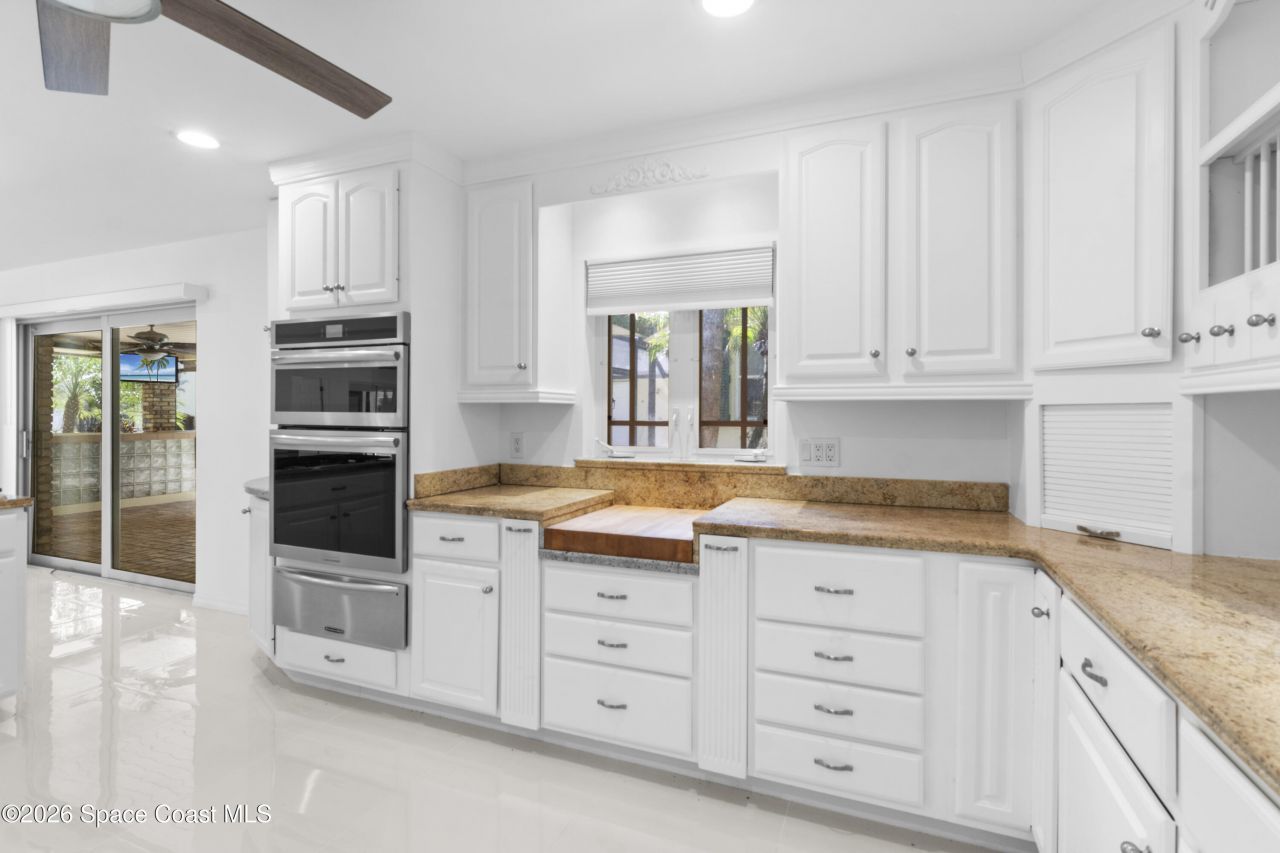 6235 4th Street, Vero Beach, FL 32968 Photo