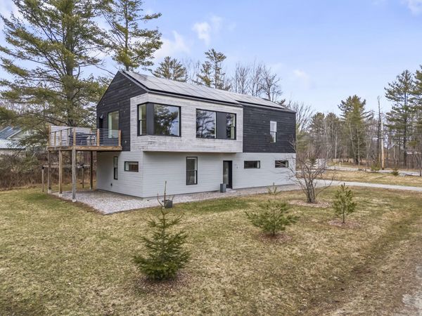1 Cairn Hill Road, Bowdoinham, ME 04008