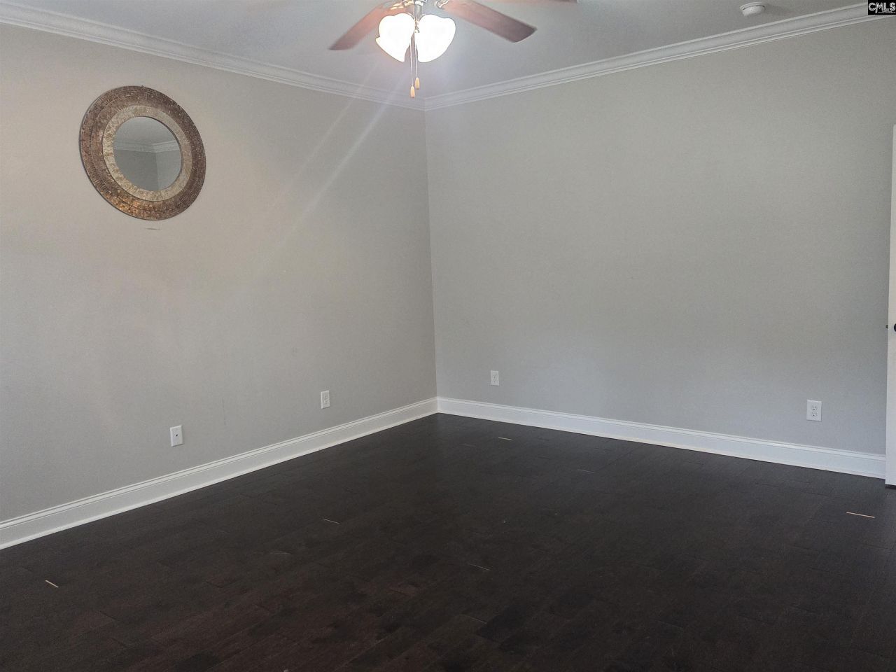 765 Club Cottage Drive  Photo 12