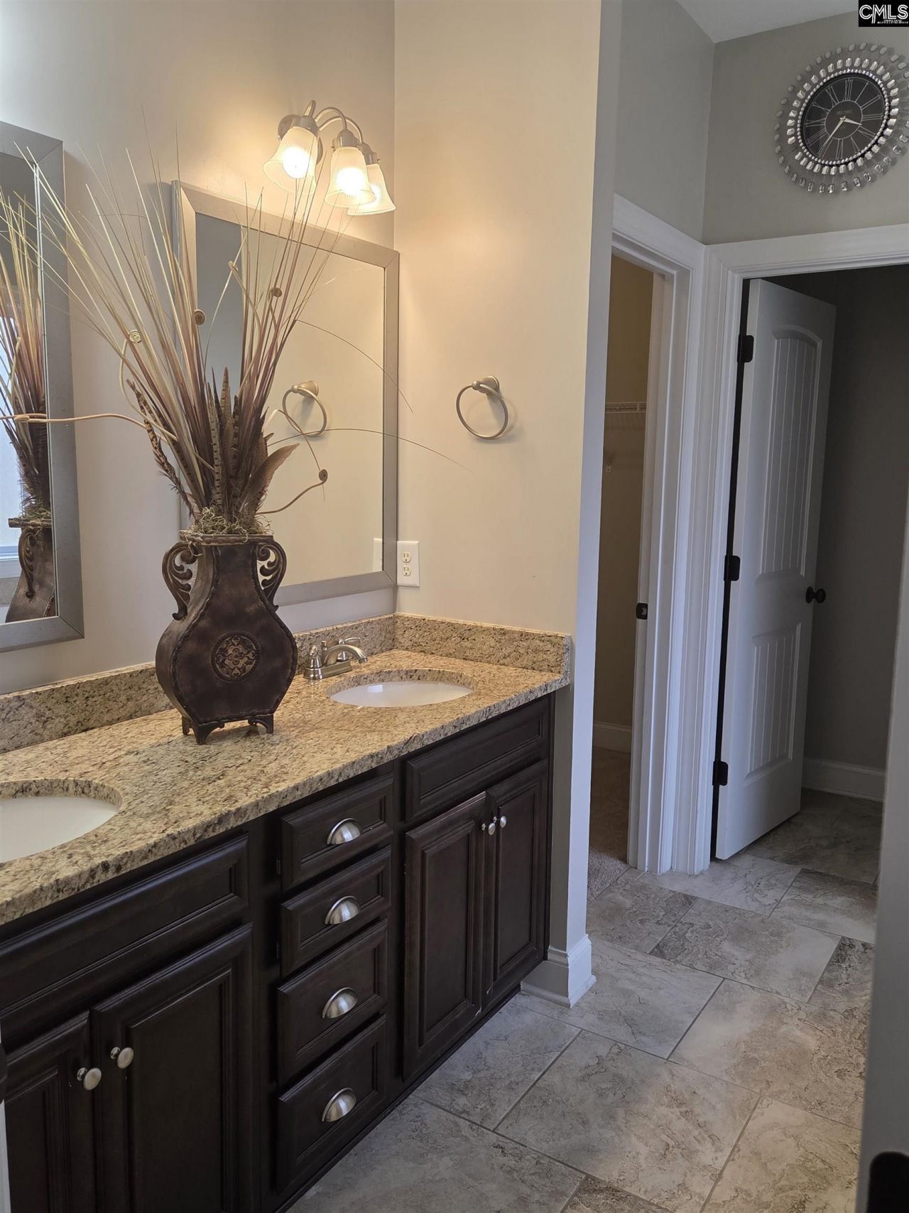 765 Club Cottage Drive  Photo 14