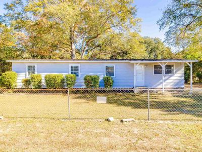 1130 Floyd Dr, Sumter, SC 29154