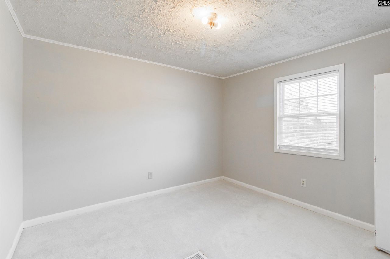 1130 Floyd Dr Photo 16