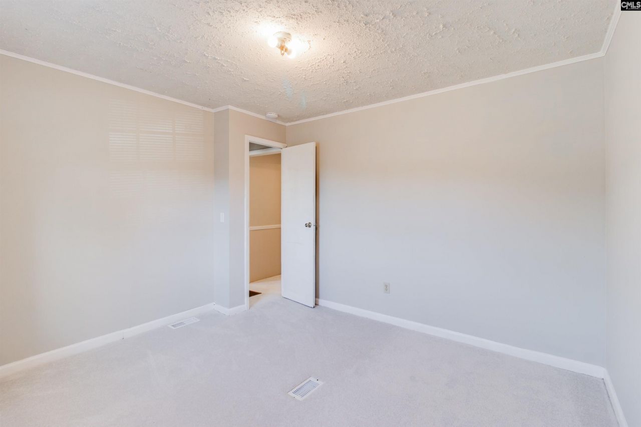 1130 Floyd Dr Photo 17