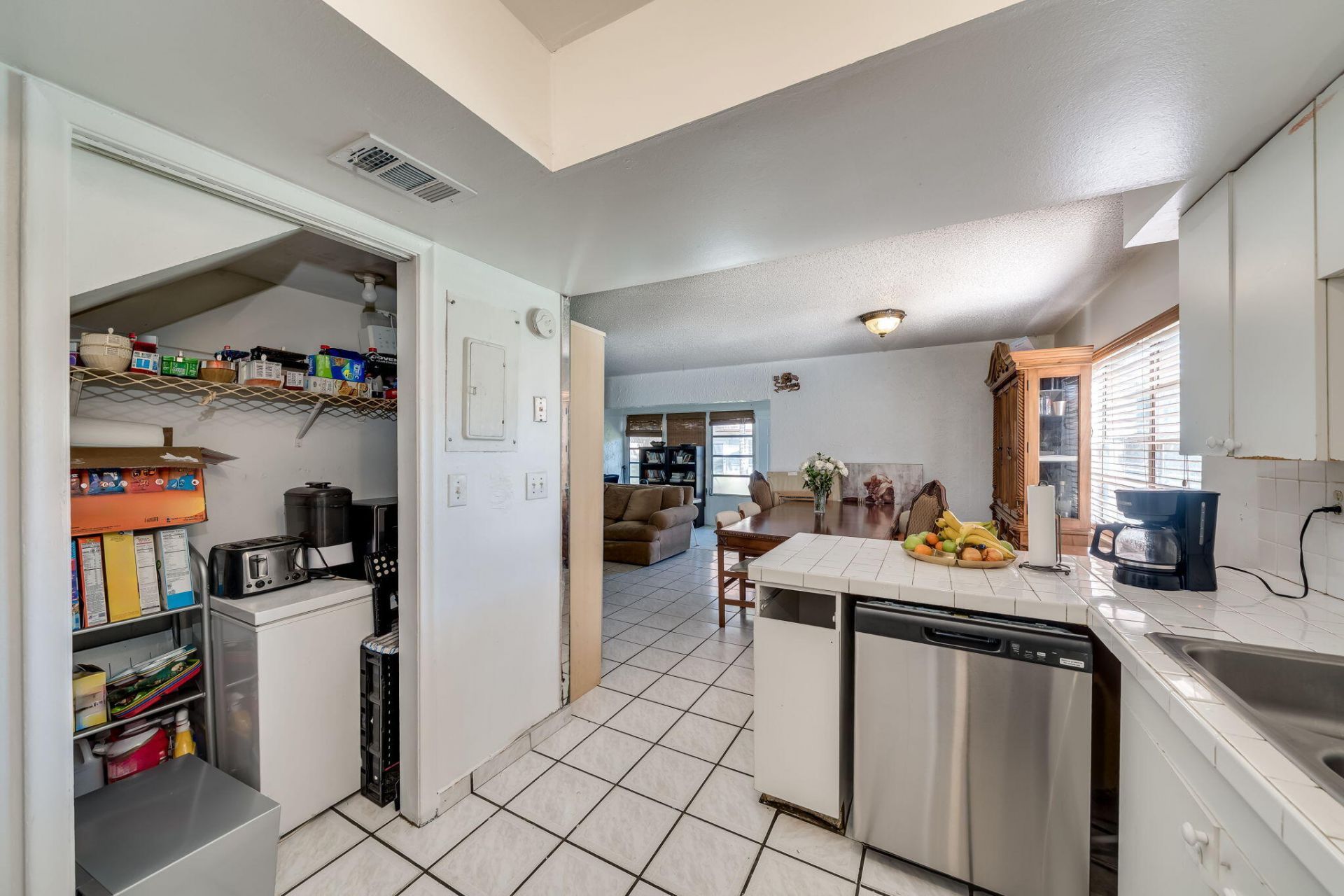 7 Ann Lee Lane, Tamarac, FL 33319 Photo