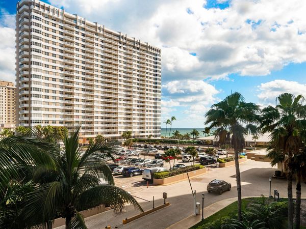 Hallandale Beach, FL 33009