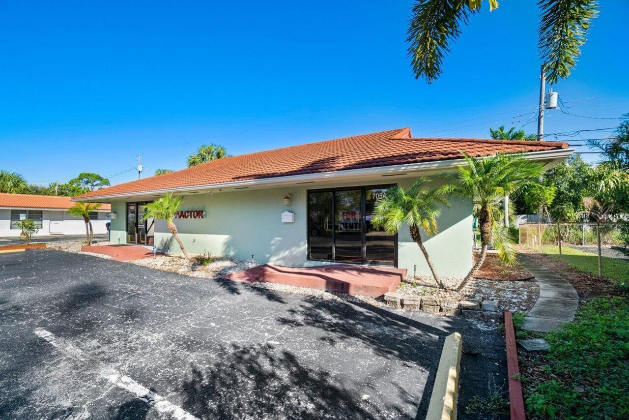 705 Park Avenue, Lake Park, FL 33403 Photo