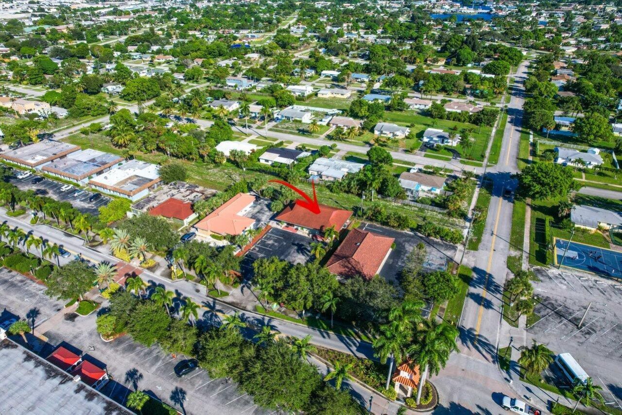 705 Park Avenue, Lake Park, FL 33403 Photo